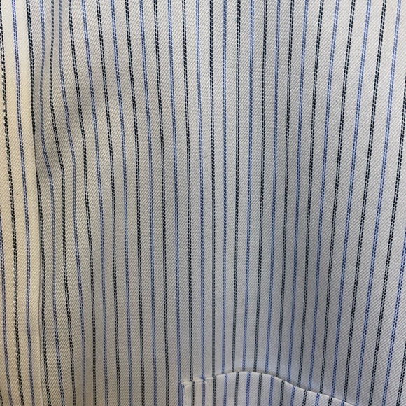 Jos. A. Bank Traveler’s Collection Dress Shirt 17 - 34 - Picture 6 of 9